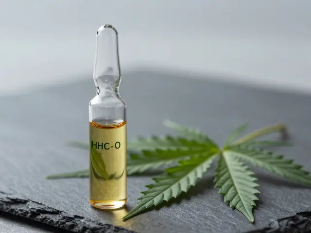 Jaký je nejslabší kanabinoid? Srovnání HHC-O, CBD a dalších