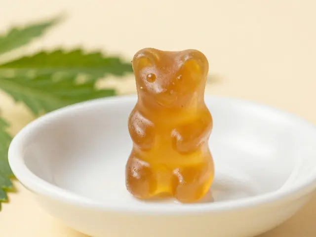 Jsou CBD gummy s 100 mg silné? Průvodce dávkováním a účinky